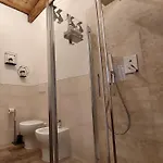 La Casa Nel Vicolo 콜레 발델사