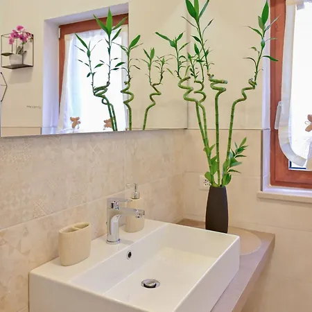 Apartment La Casa Nel Vicolo *